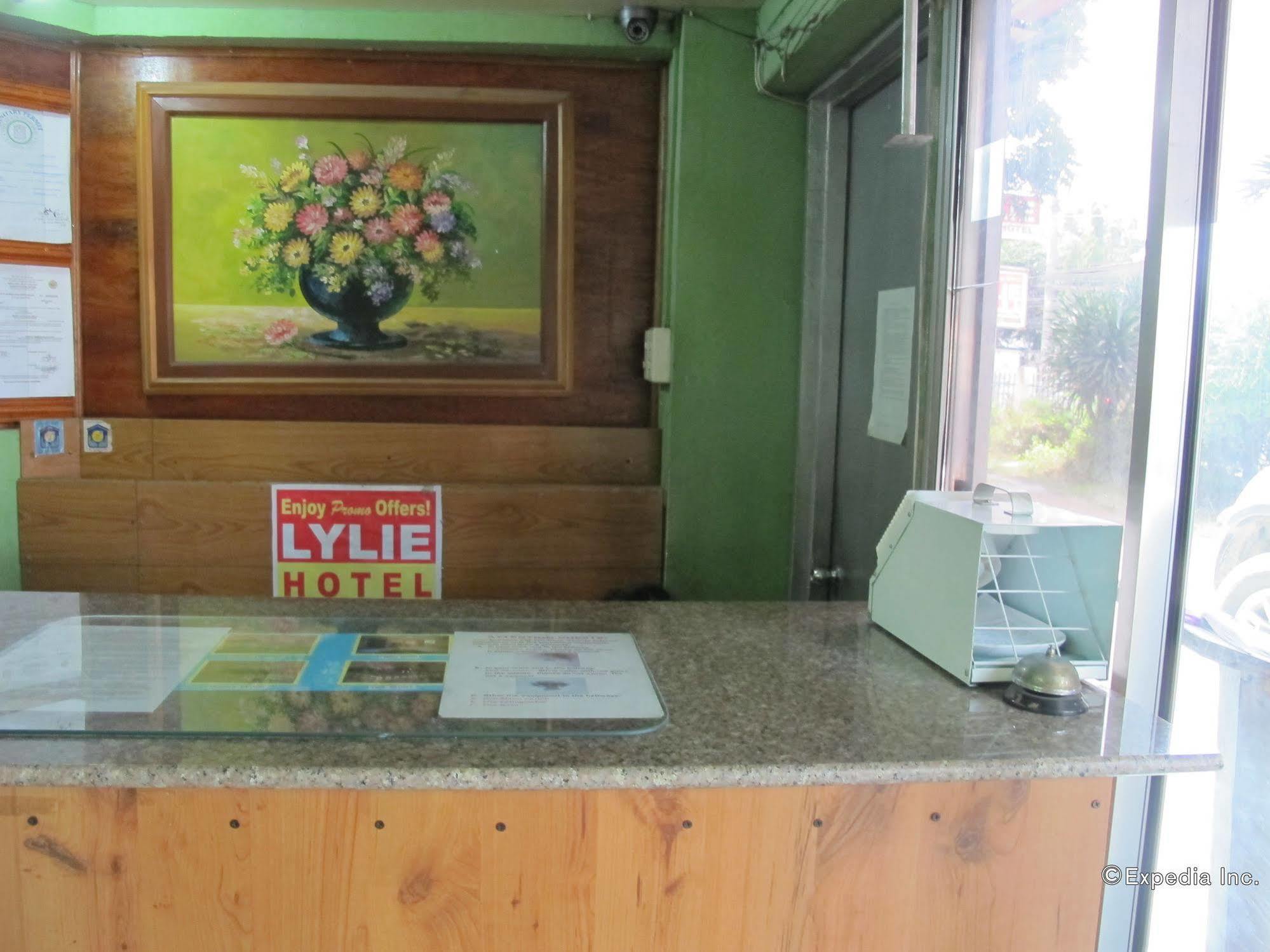 Lylie Hotel Cebu Extérieur photo